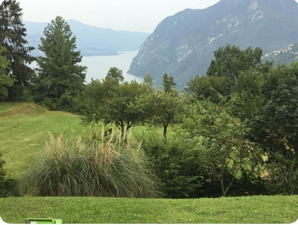 Little Paradise - Iseo Lake Solto Collina Luaran gambar