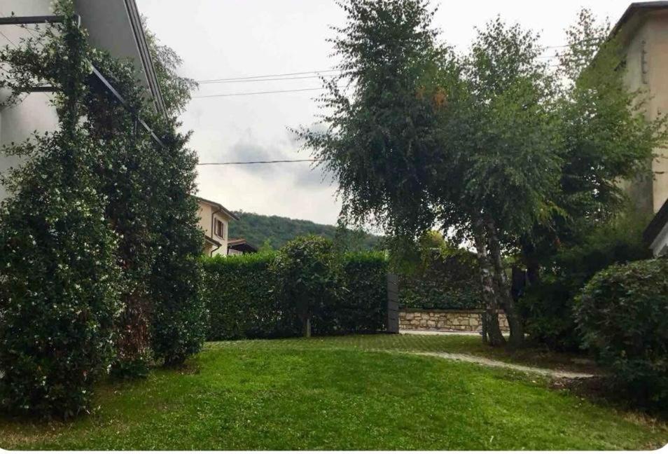 Little Paradise - Iseo Lake Solto Collina Luaran gambar